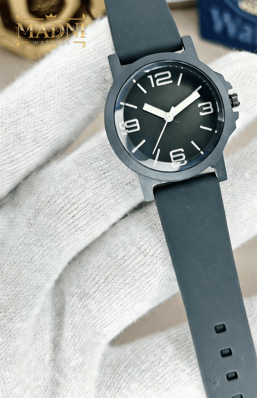 POMO Kids Quartz Watch – Silicone Rubber Strap, Attractive Colors - Madni Watches